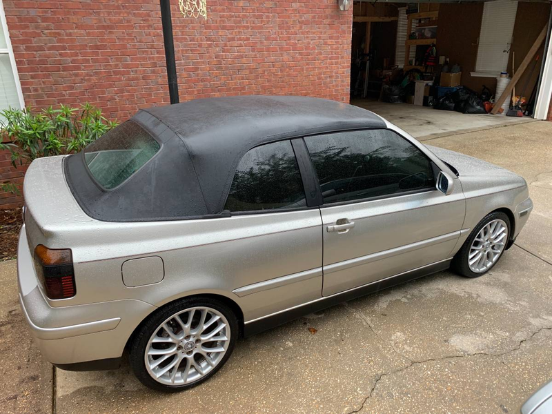 Illustration for article titled At $3,000, Is This 1999 VW Cabrio a Good Investment in a Future Classic?
